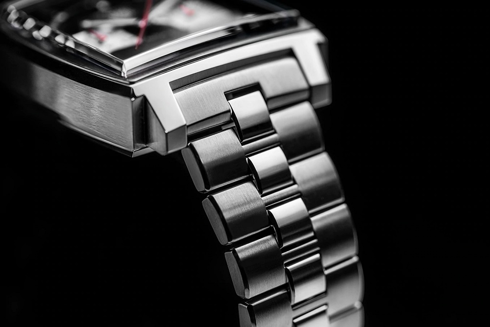 タグ・ホイヤー】モナコにステンレスブレスレット仕様が追加発売