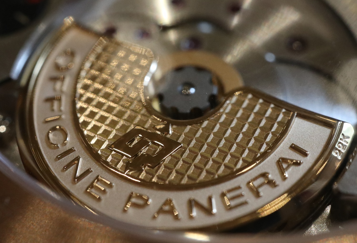 ルミノール_パーペチュアル カレンダー_ ゴールドテック_PAM00742_パネライ_PANERAI