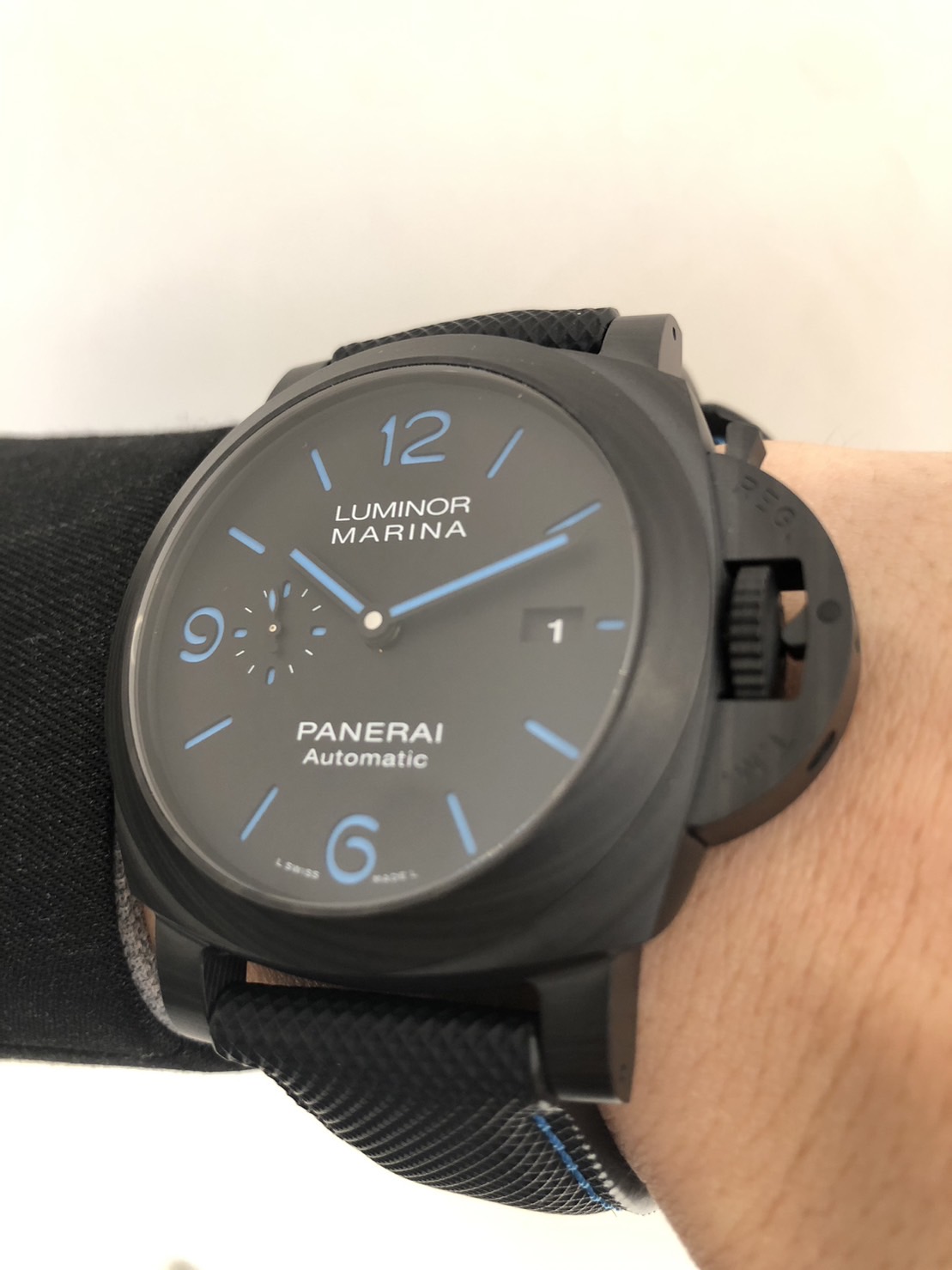 パネライ】【店頭在庫情報】PAM01661 ルミノール マリーナ カーボ ...