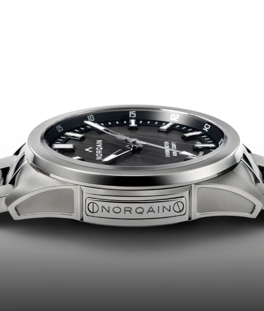 インディペンデンス 42mm JP ブラックスクラッチ NN3000S03A