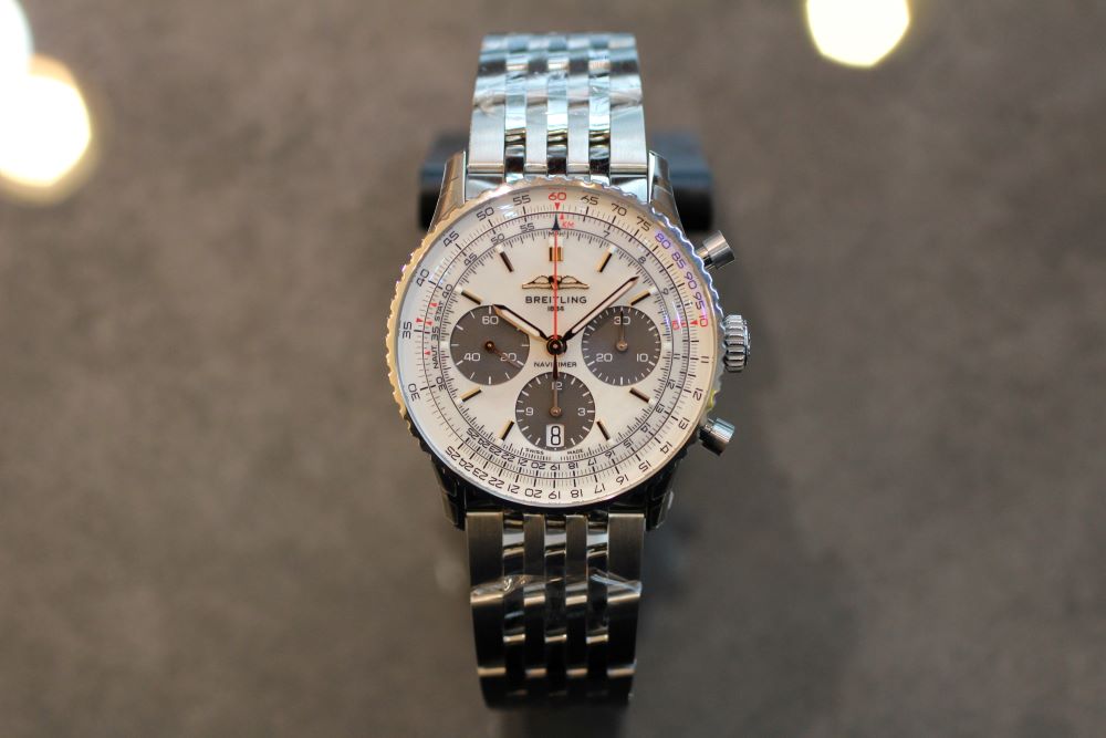 1/29まで限定値下げ 国内正規品 BREITLING ナビタイマー  41mm