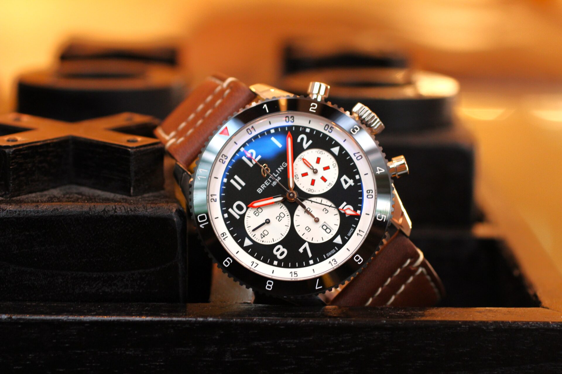 breitling_ブライトリング_superavi_スーパーアヴィ_B04_chronograph_クロノグラフ_GMT_46_mosquito_モスキート_YB04451A1B1X1_