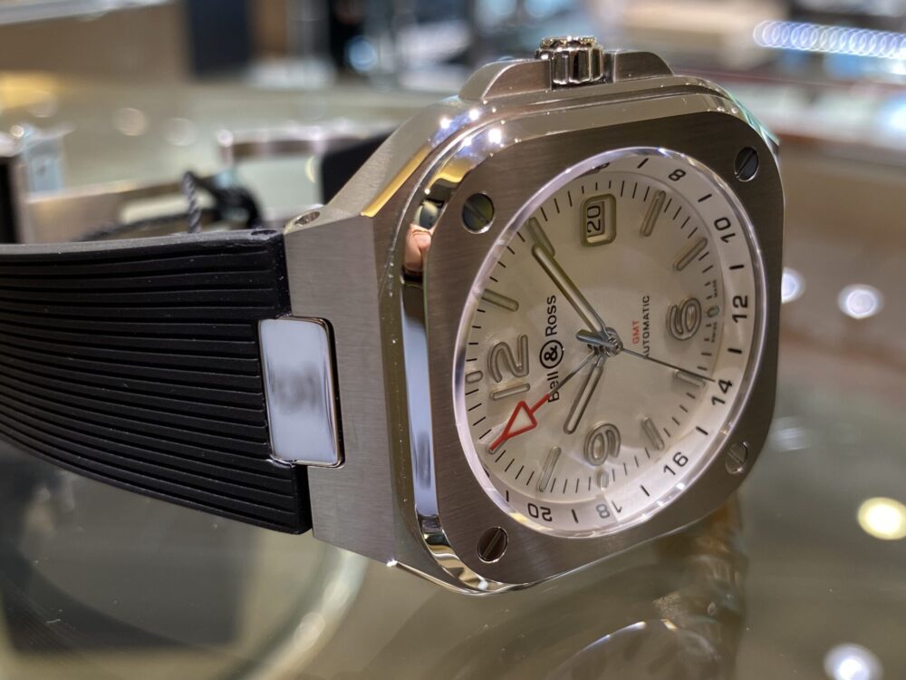 Bell & Ross_ベル＆ロス_BR 05 GMT WHITE_BR05G-SI-ST/SRB