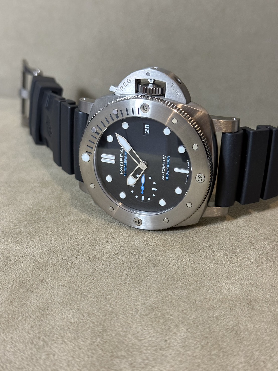 PANERAI_パネライ_PAM02305 サブマーシブル- 47mm