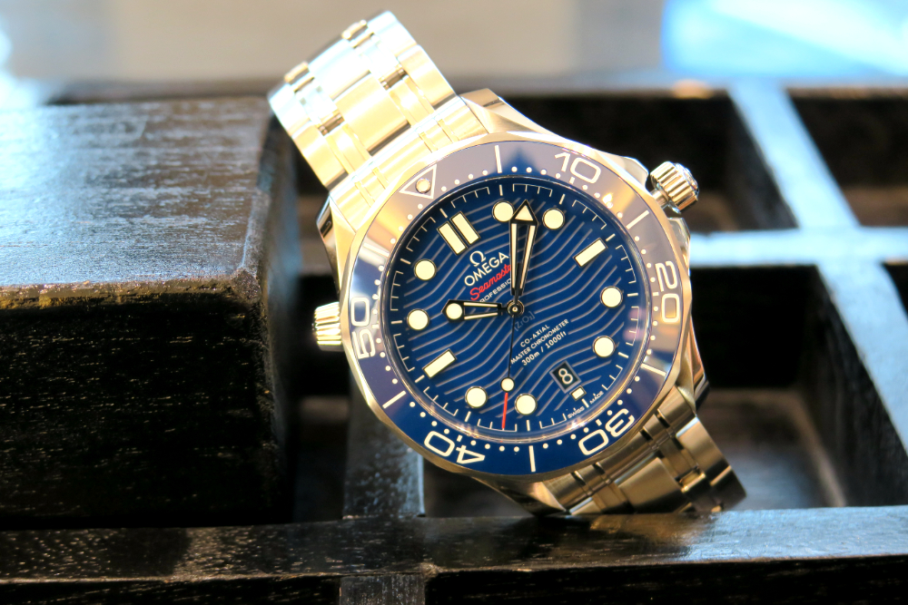 オメガ_ダイバー 300M マスタークロノメーター 42mm _210.30.42.20.03.001