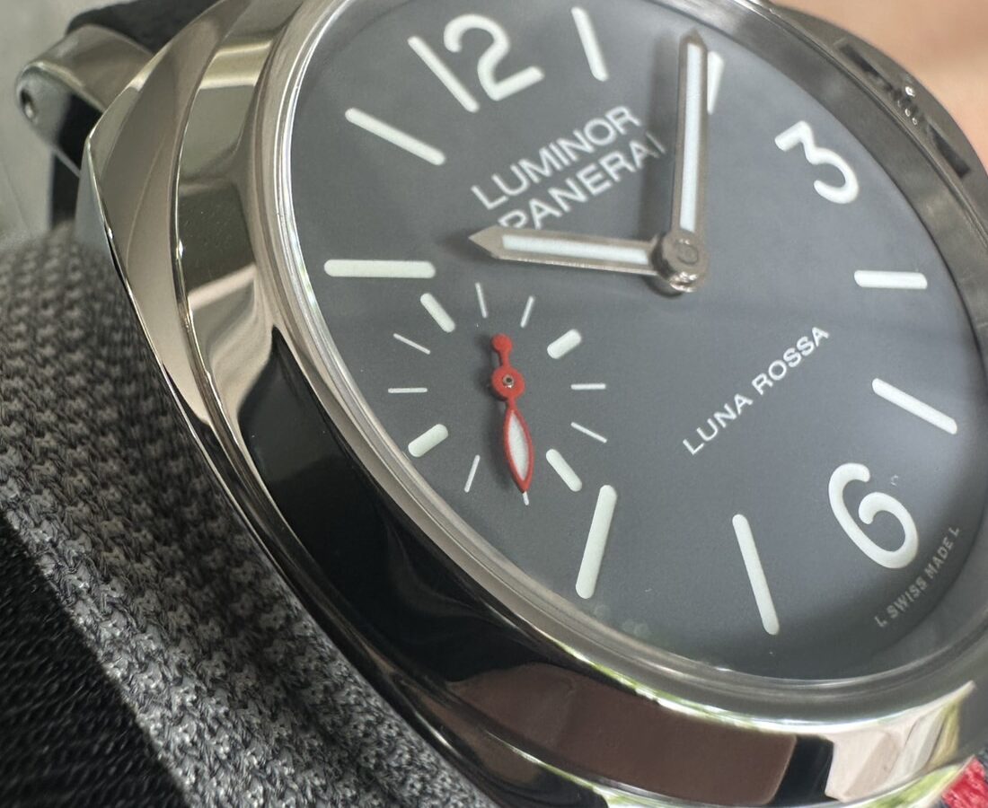 panerai_pam01653_ルミノー_トレジョルニ_ルナ・ロッサ - 44mm_2025年新作