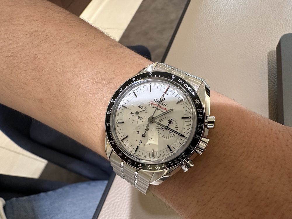 オメガ_スピードマスター ムーンウォッチ プロフェッショナル 42MM_310.30.42.50.04.001
