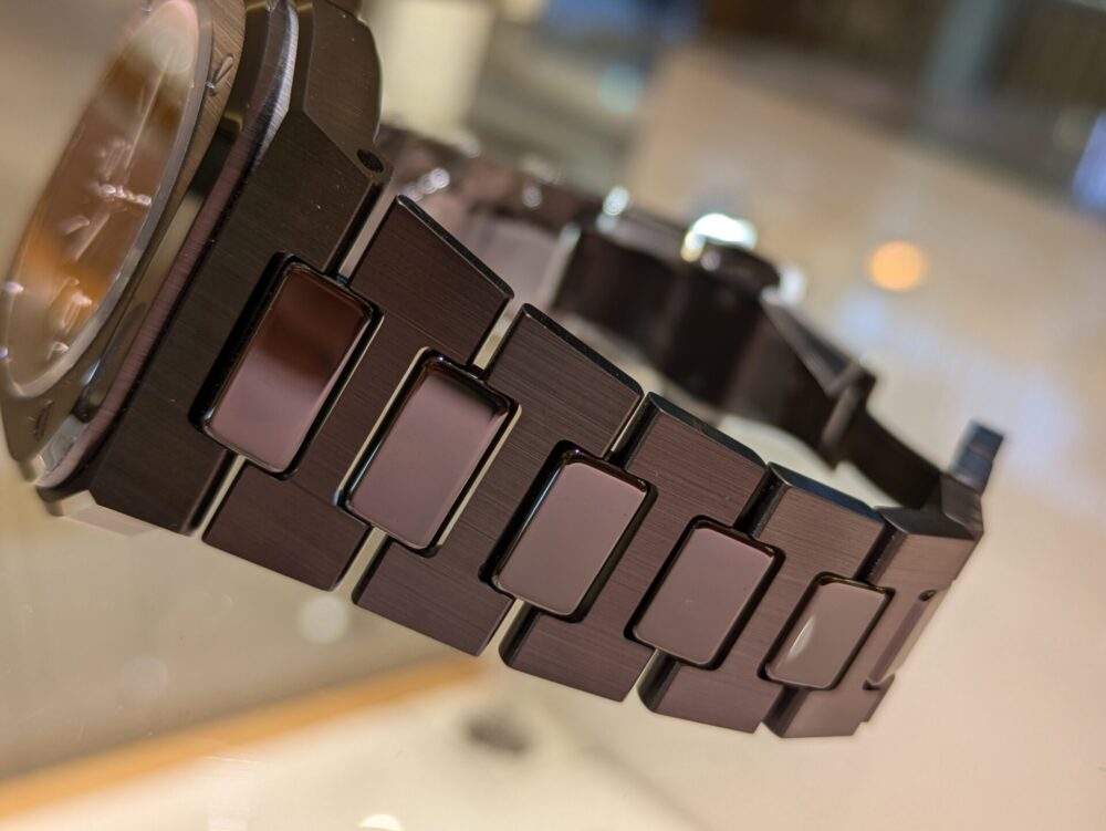 ベル＆ロス_BR 05 BLACK CERAMIC_BR05A-BL-CE/SCE