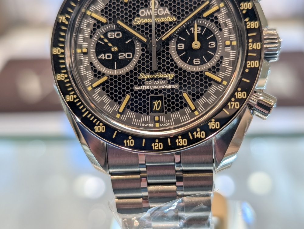 オメガ_スピードマスター スーパーレーシング_329.30.44.51.01.003