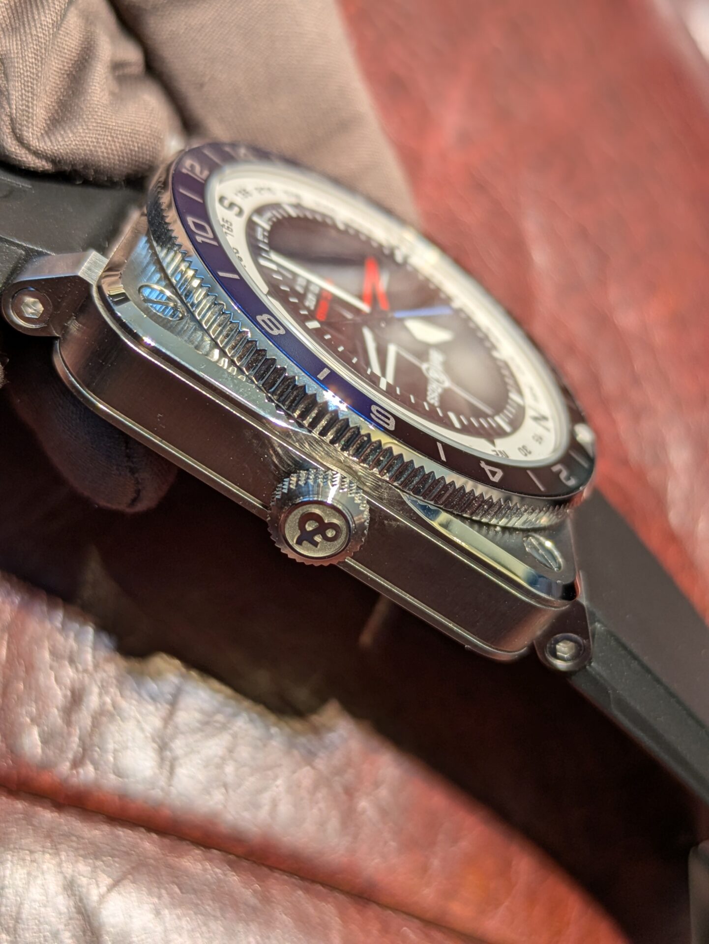 ベル&ロス_BR-03 GMT Compass_BR0393-COM-ST/SRB