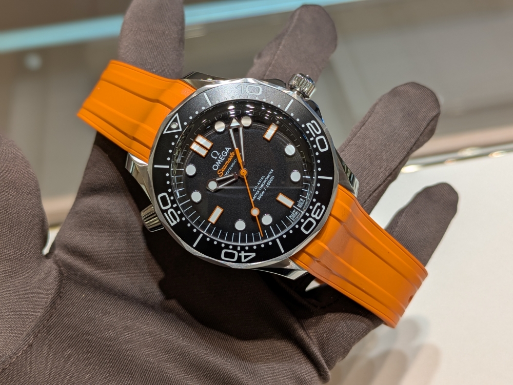 オメガ_シーマスター ダイバー300M_210.32.42.20.01.006
