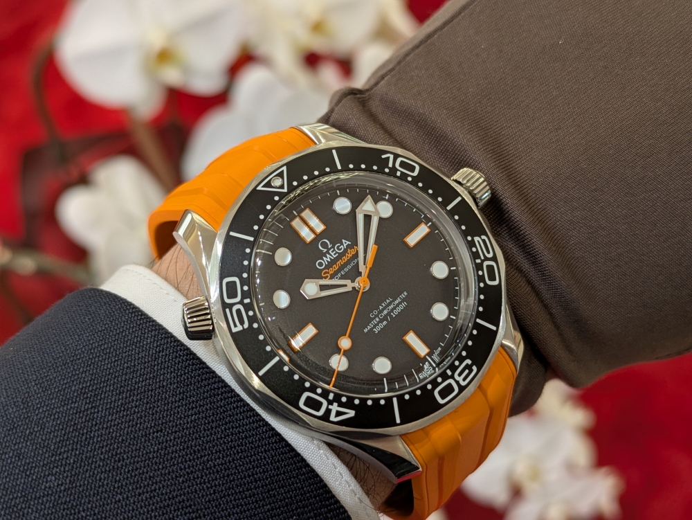 オメガ_シーマスター ダイバー300M_210.32.42.20.01.006