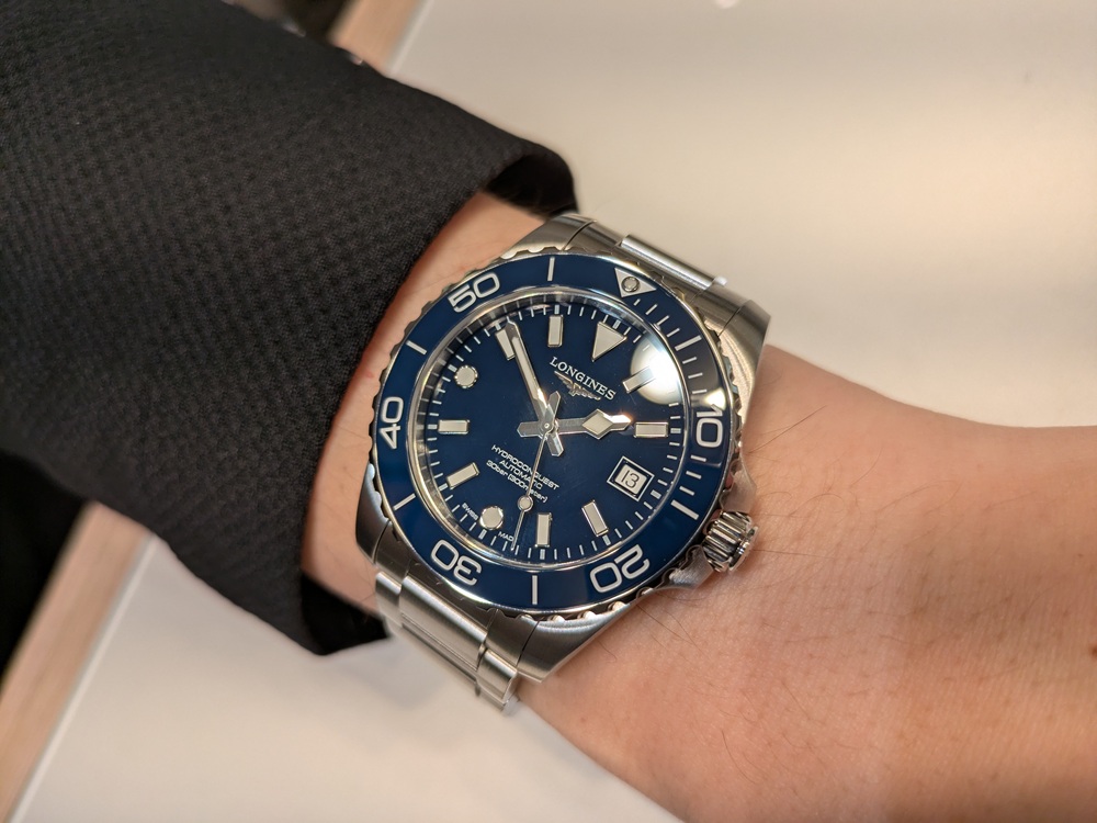 ロンジン_ハイドロコンクエスト39mm_L3.779.4.96.6