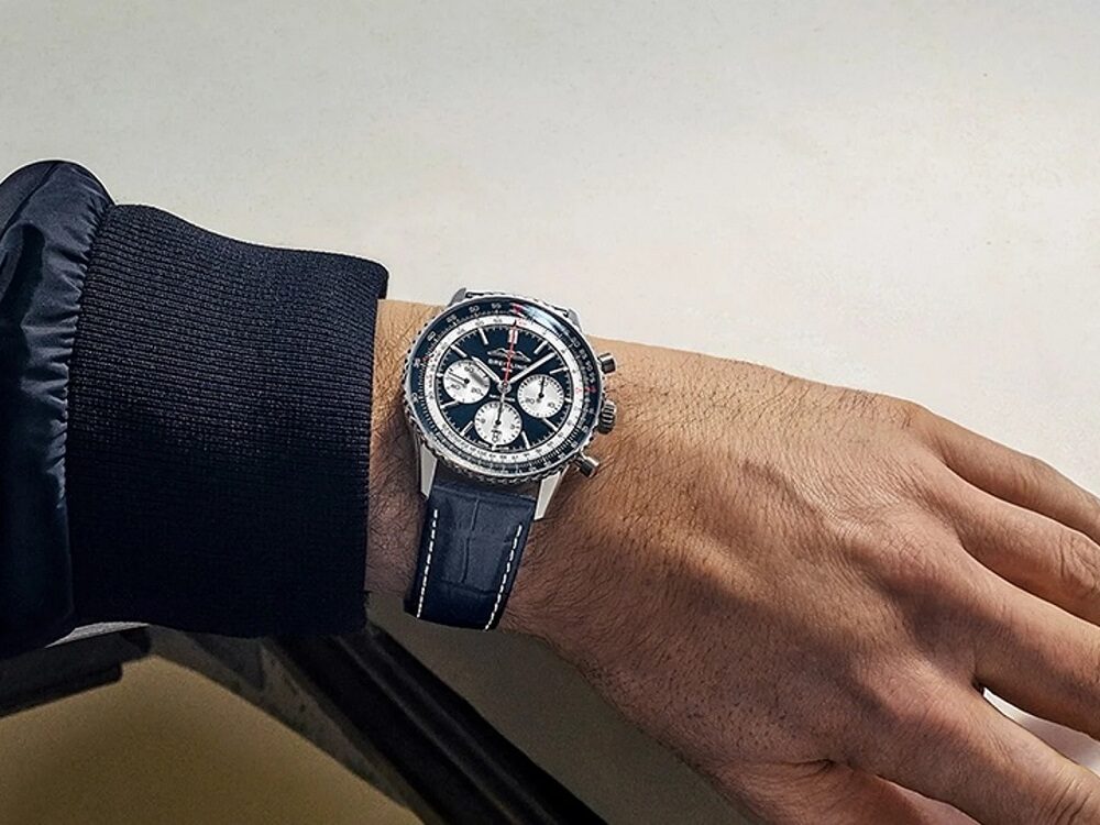  ブライトリング_ナビタイマー B01 クロノグラフ 43 トリビュート トゥ コンコルド_AB01389C1C1P1 