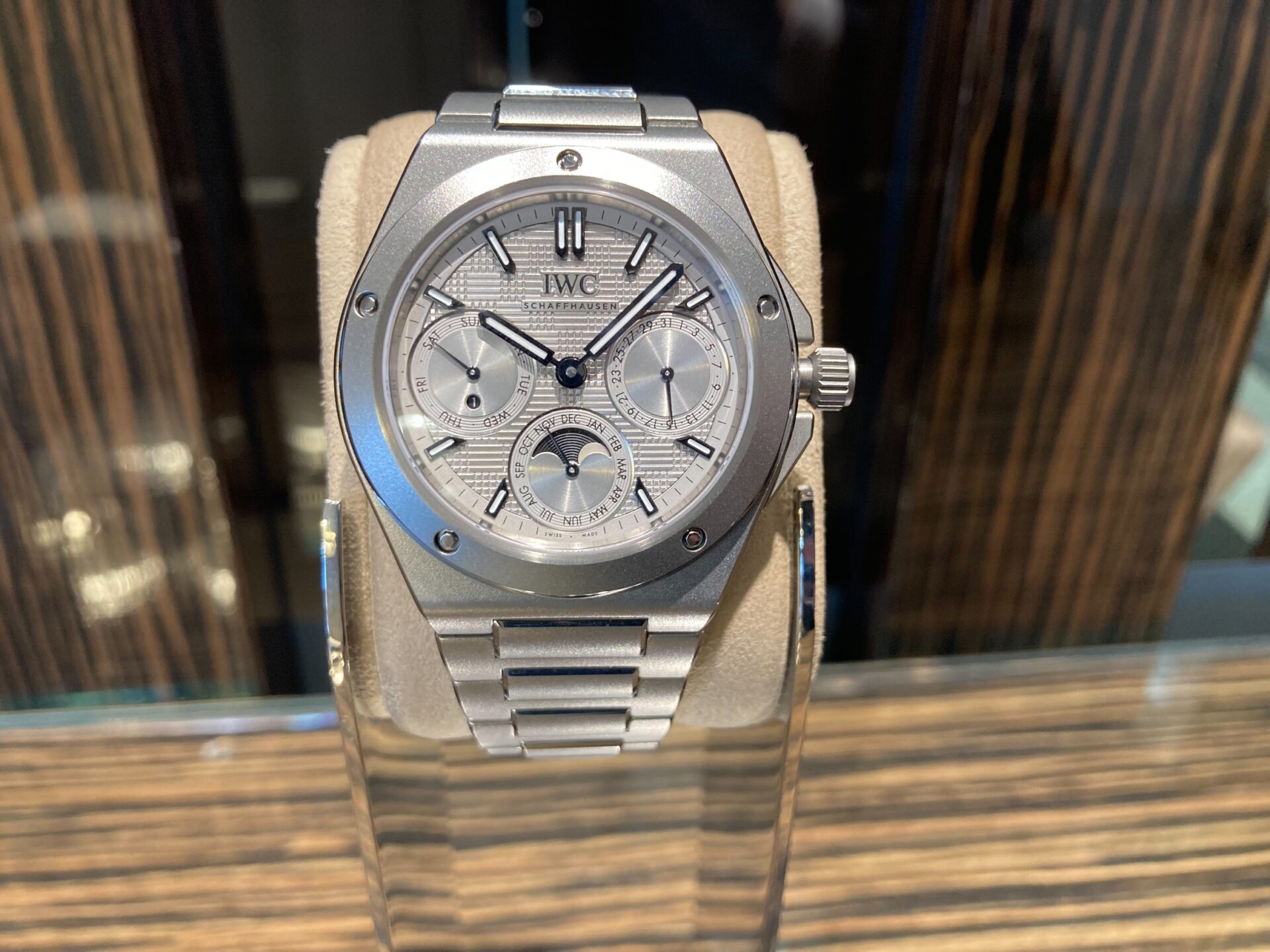 IWC_インヂュニア・パーペチュアル・カレンダー 41_IW344904