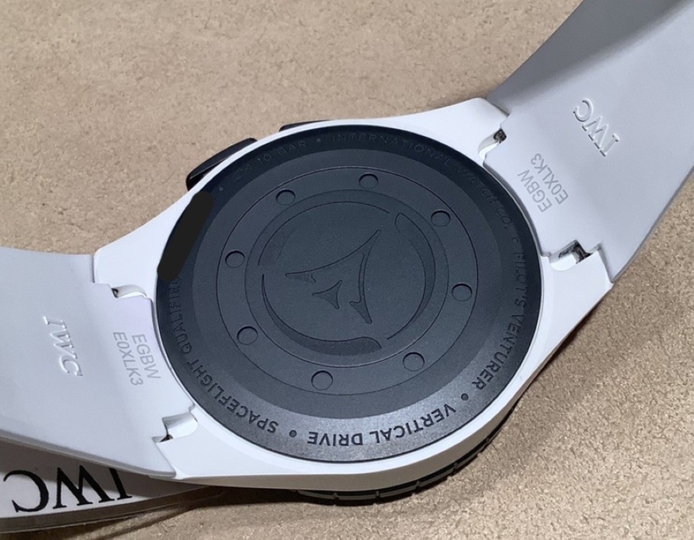 IWC_パイロット・ウォッチ・ベンチュラー・バーティカル・ドライブ_IW328601