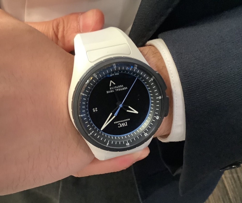 IWC_パイロット・ウォッチ・ベンチュラー・バーティカル・ドライブ_IW328601