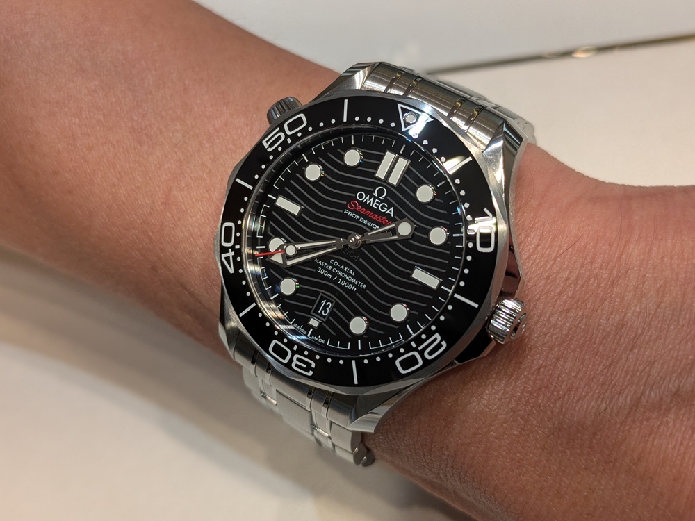 オメガ_ダイバー300M マスタークロノメーター 42mm_210.30.42.20.01.001