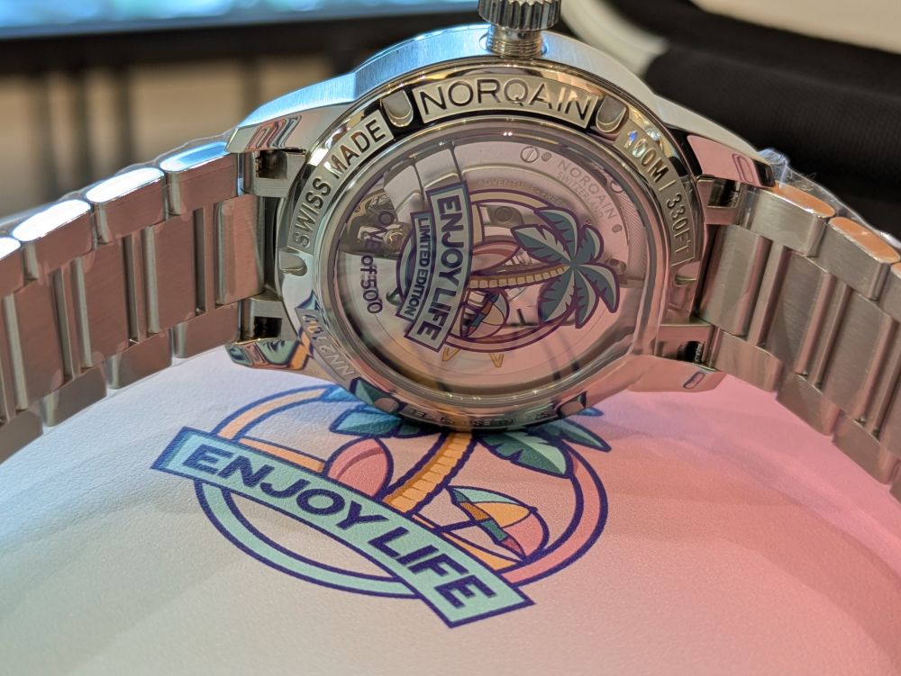 N2100.22S02.W01 Freedom GMT Enjoy Life "Holiday" Limited Edition
