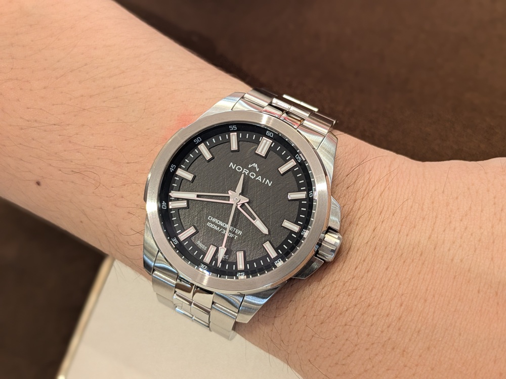 ノルケイン_インディペンデンス 42mm JP ブラックスクラッチ_N3000.08S03.B01.S01